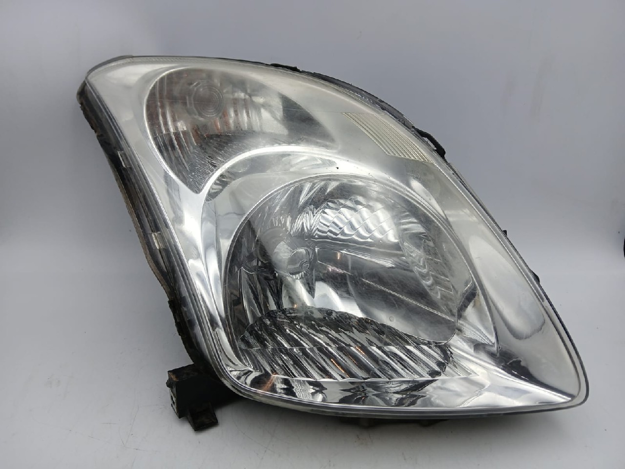 Faro ant dx SUZUKI SWIFT