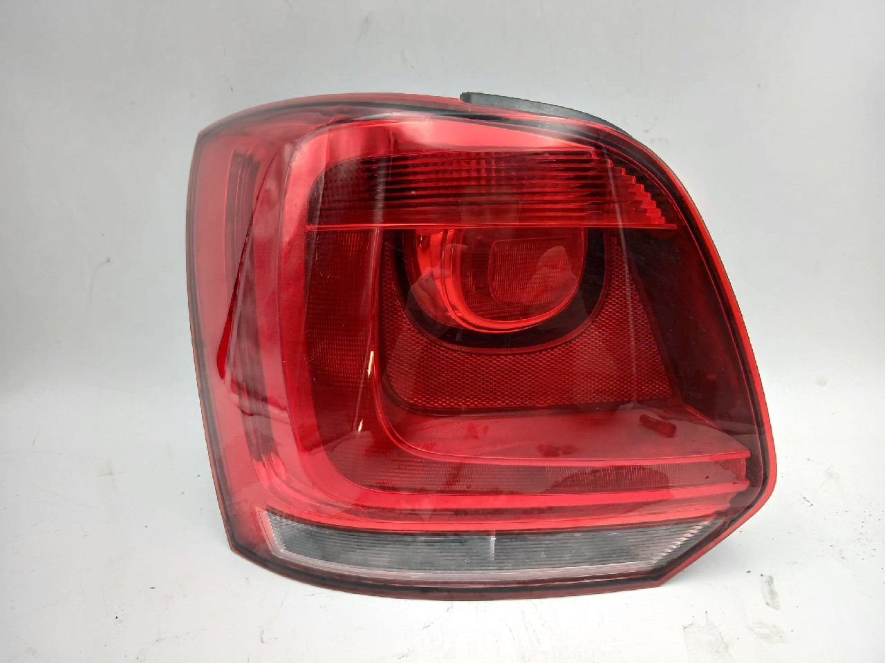 Fanale post sx VOLKSWAGEN POLO