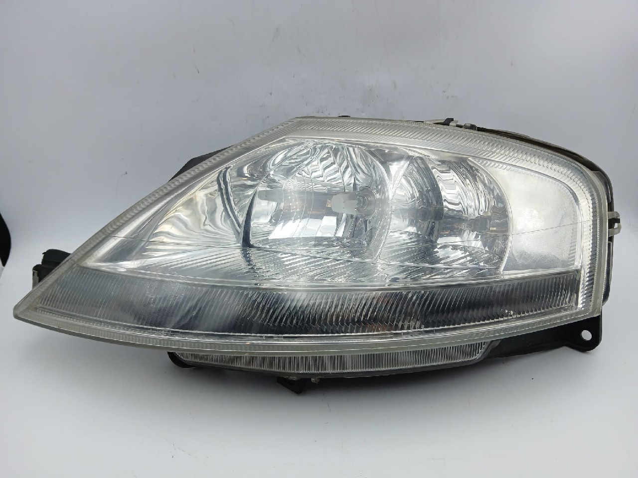 Faro ant sx CITROEN C3