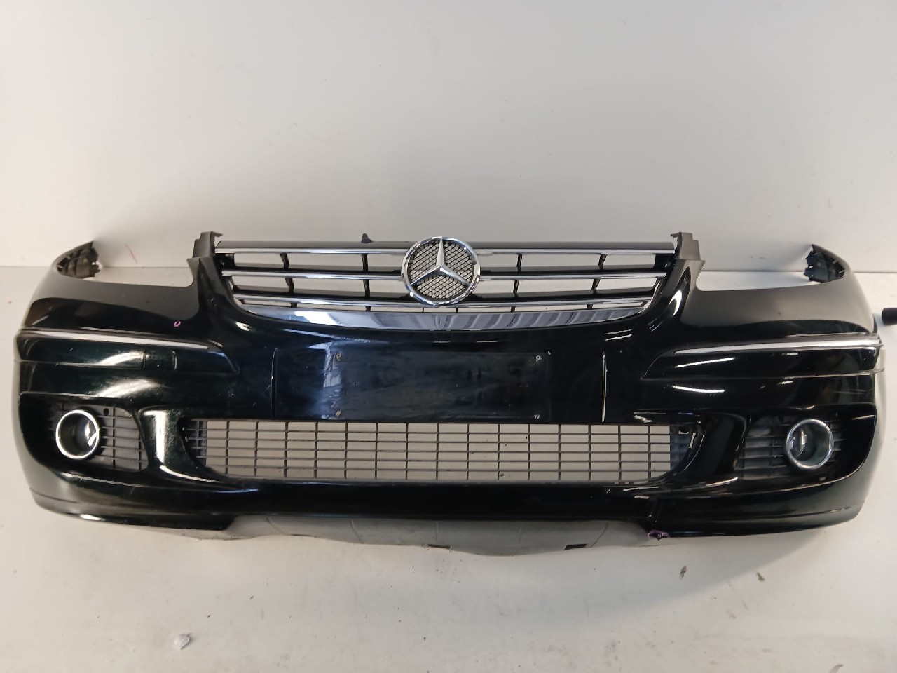 Paraurti ant MERCEDES CLASSE