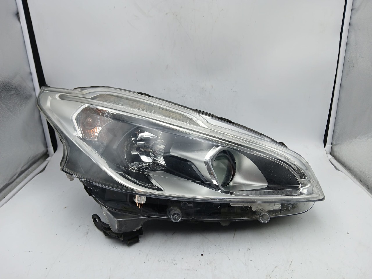 Faro ant dx PEUGEOT 208