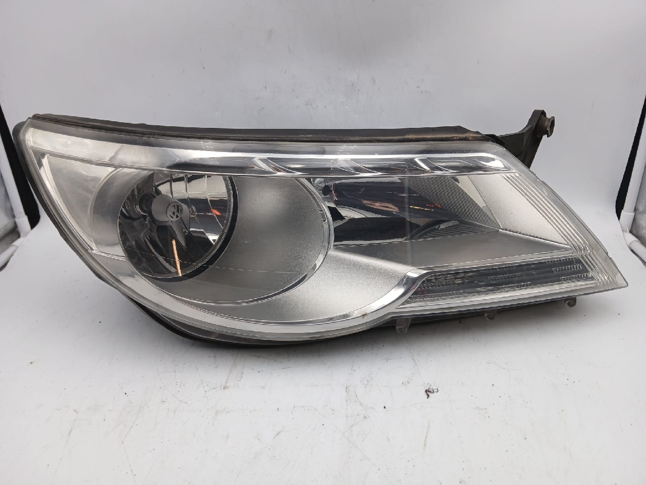 Faro ant dx VOLKSWAGEN TIGUAN