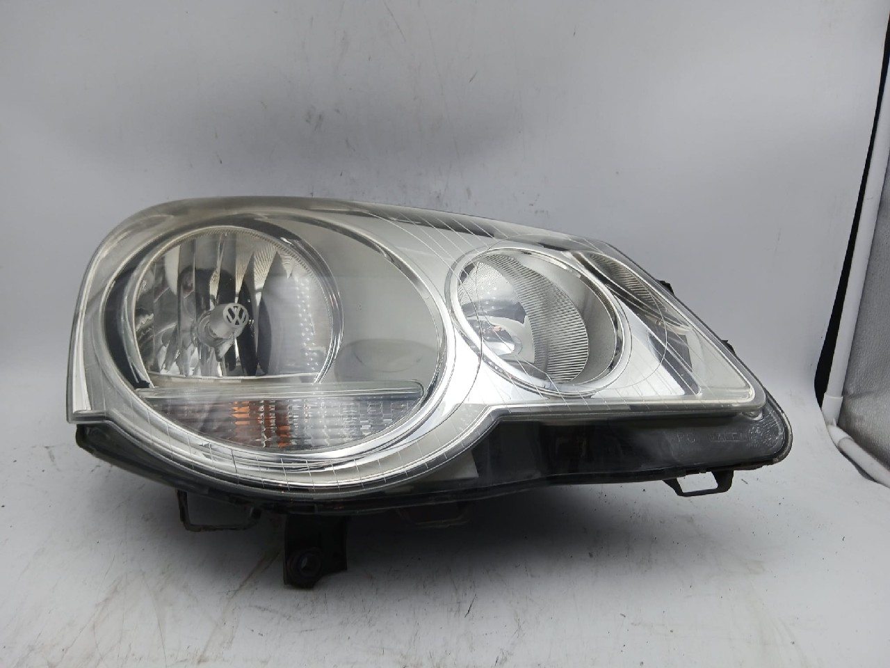 Faro ant dx VOLKSWAGEN POLO