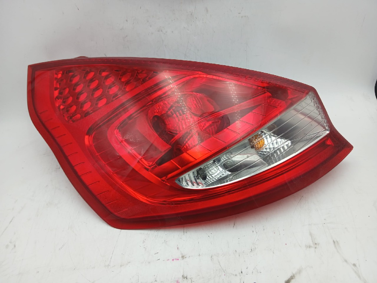 Fanale post sx FORD FIESTA