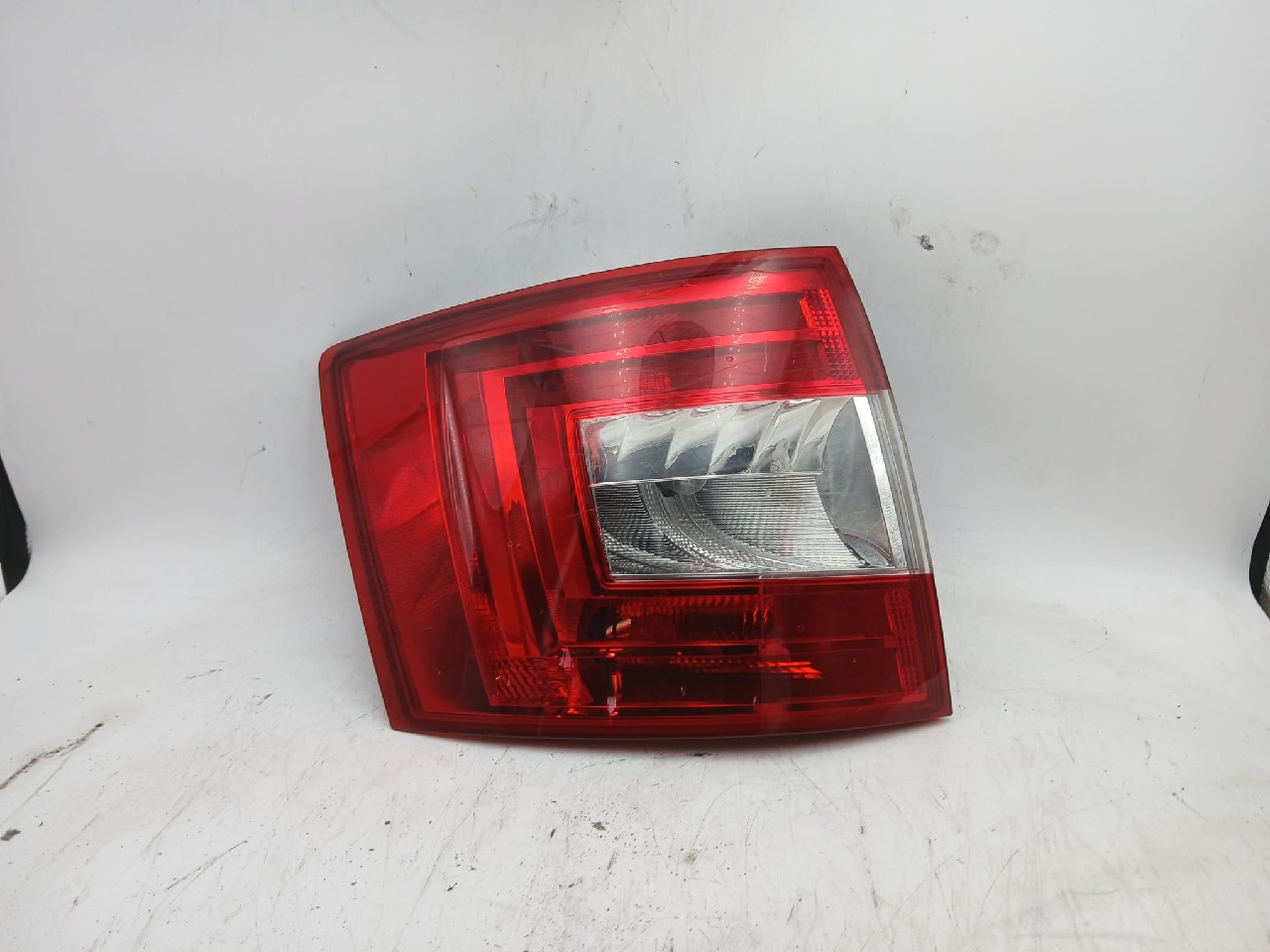 Fanale post sx SKODA OCTAVIA