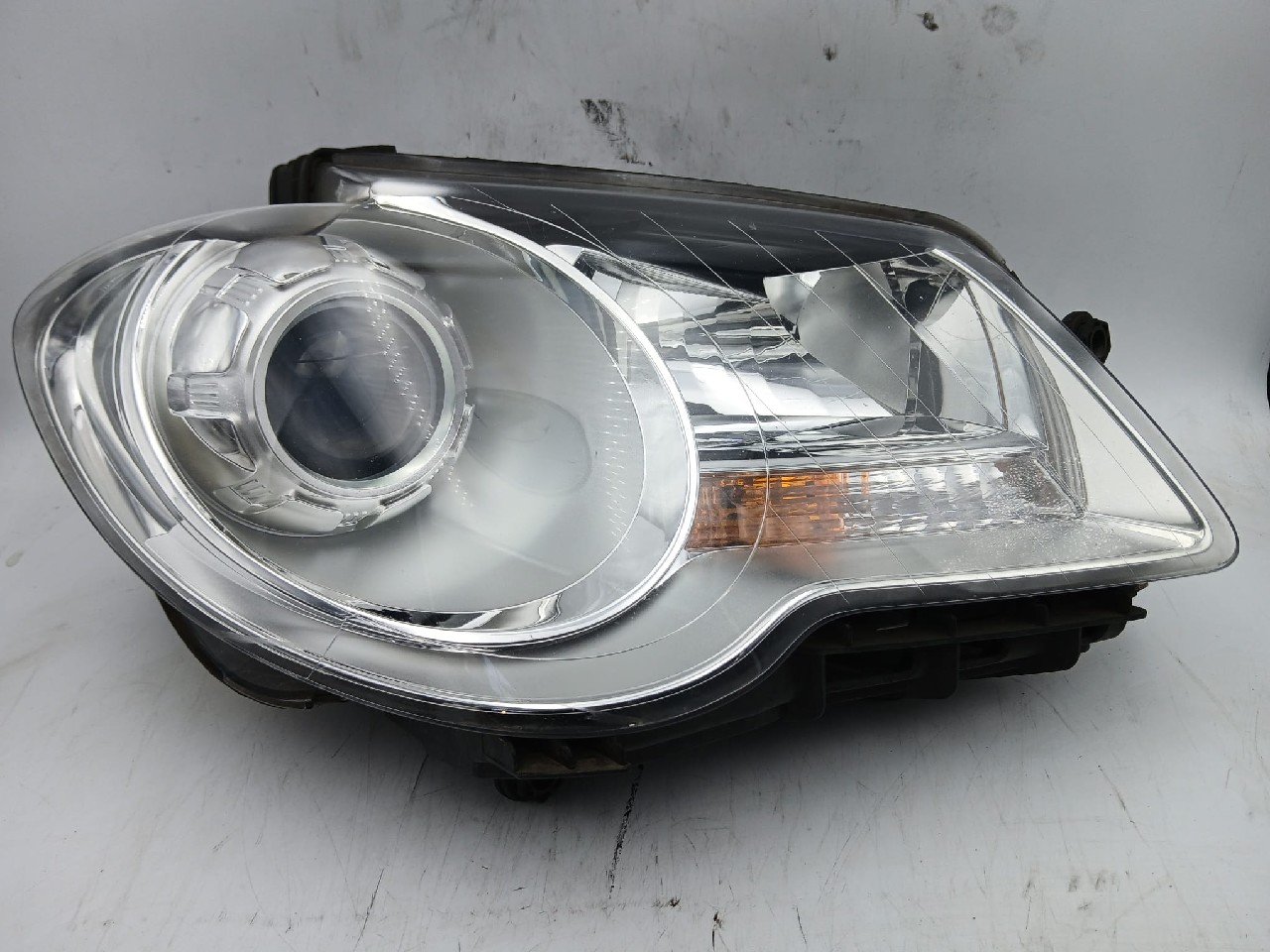 Faro ant dx VOLKSWAGEN TOURAN