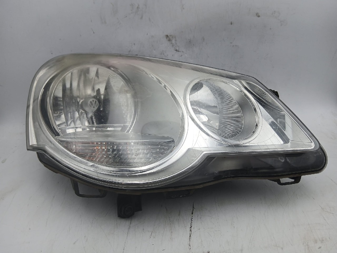 Faro ant dx VOLKSWAGEN POLO