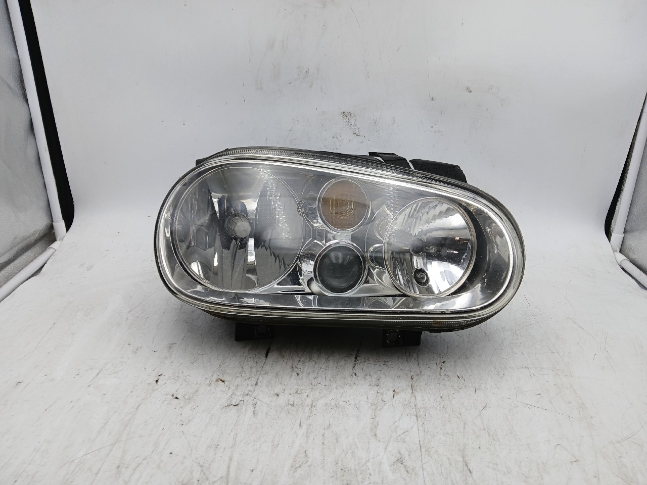 Faro ant dx VOLKSWAGEN GOLF
