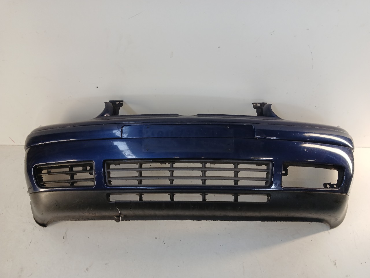 Paraurti ant VOLKSWAGEN GOLF