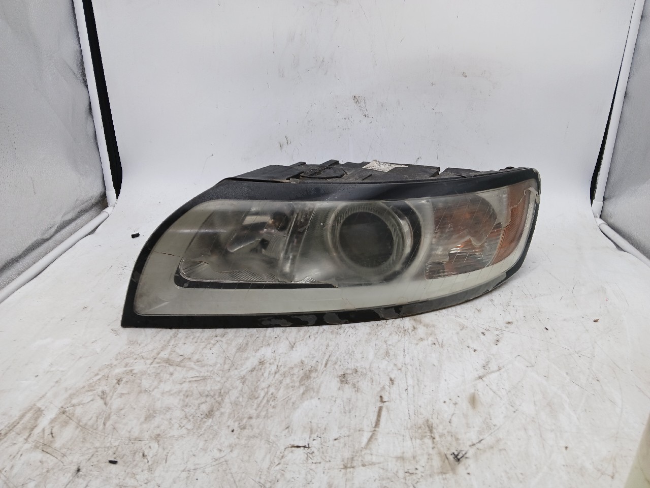 Faro ant sx VOLVO V50