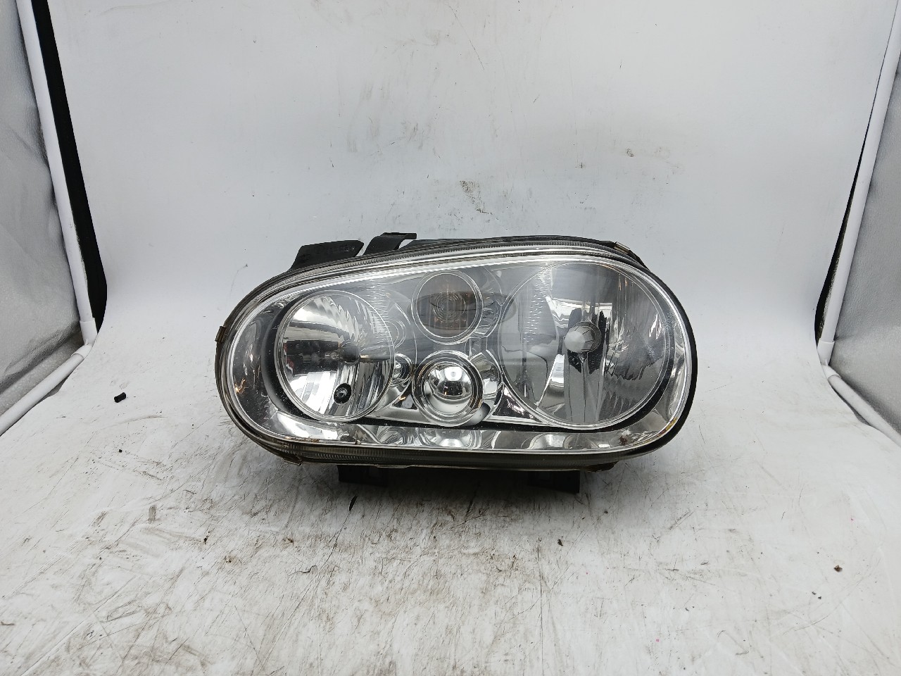 Faro ant sx VOLKSWAGEN GOLF