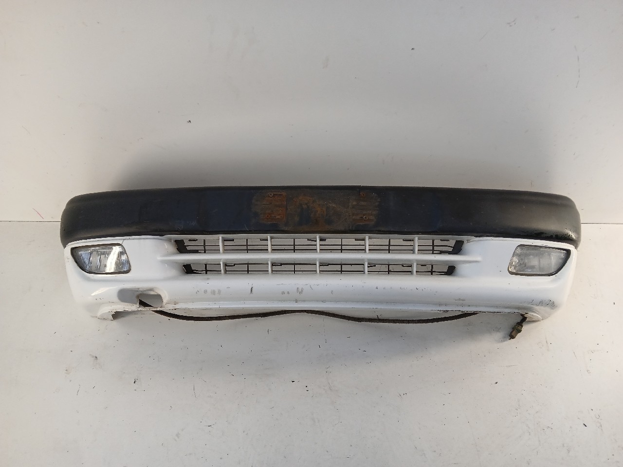 Paraurti ant CITROEN SAXO