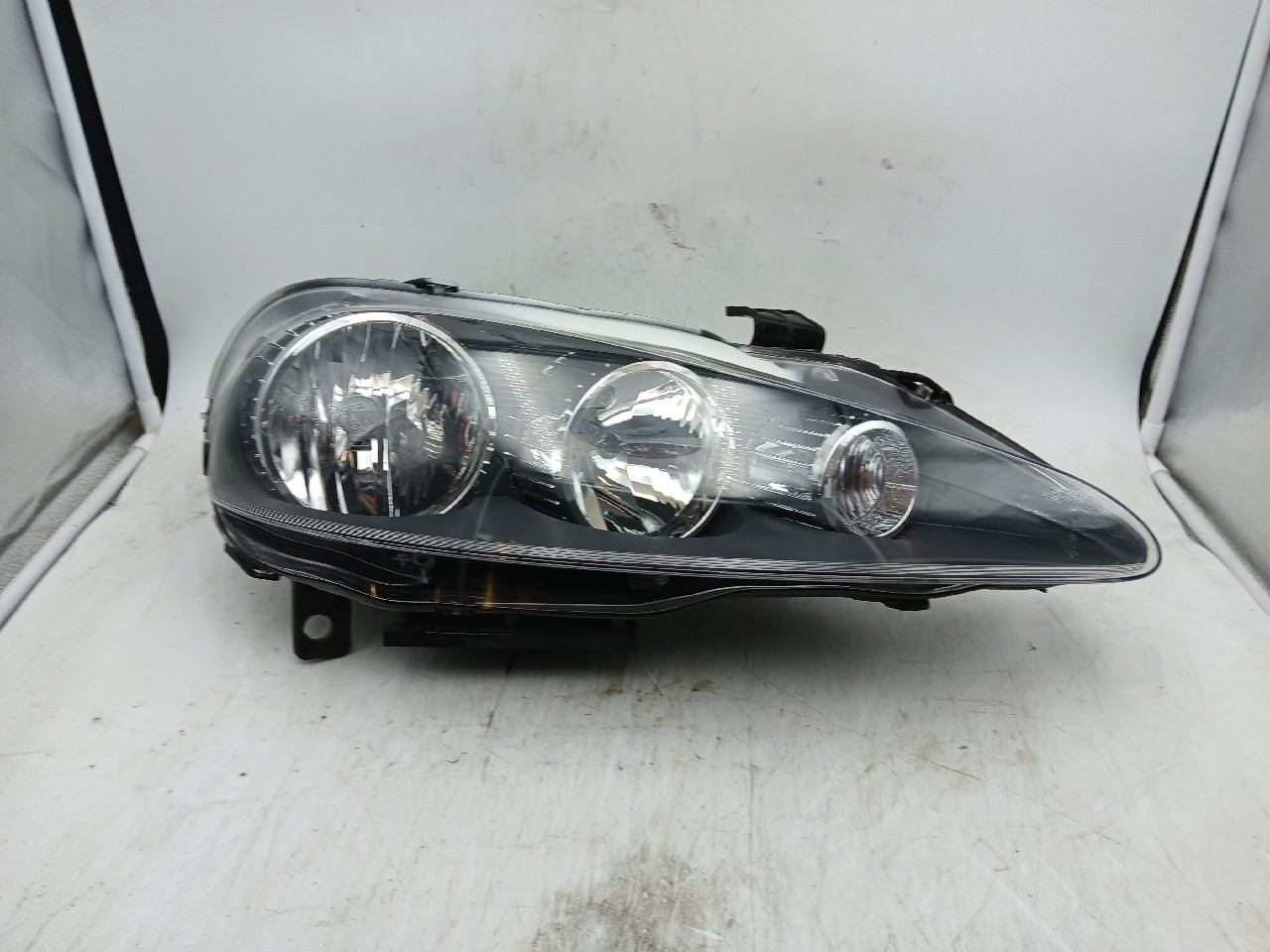 Faro ant dx ALFA ROMEO 147