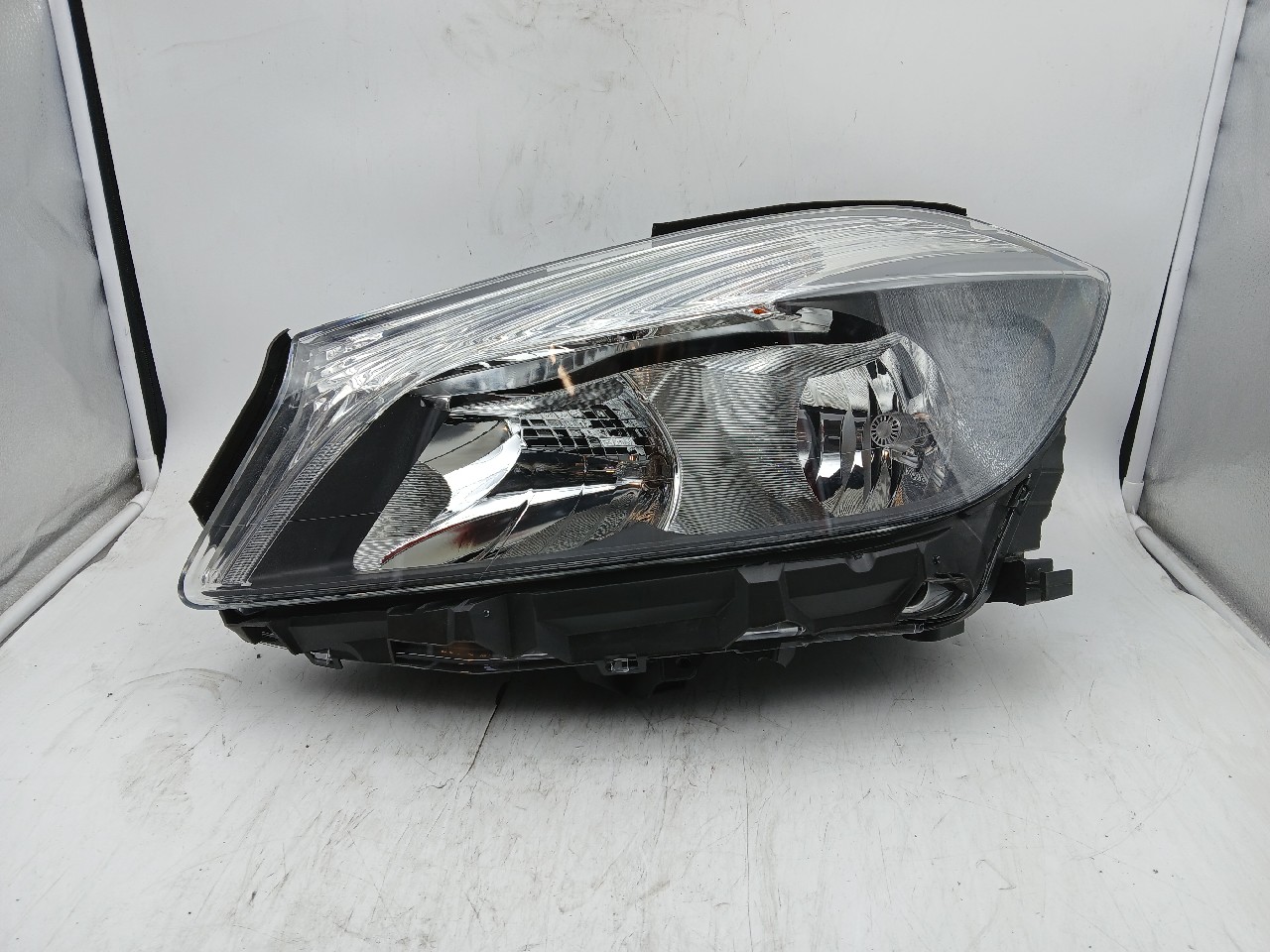Faro ant sx MERCEDES CLASSE