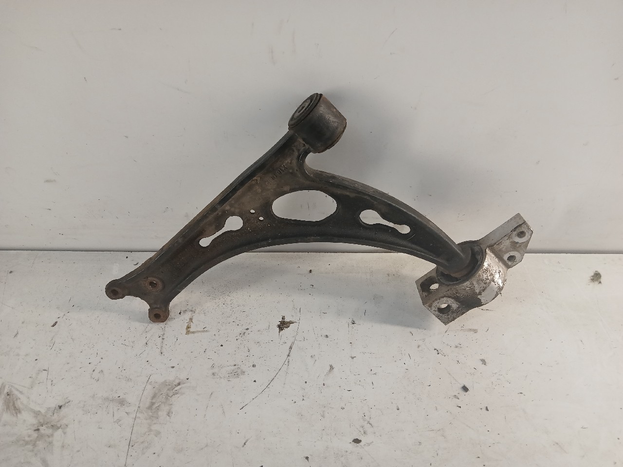 Trapezio dx VOLKSWAGEN GOLF
