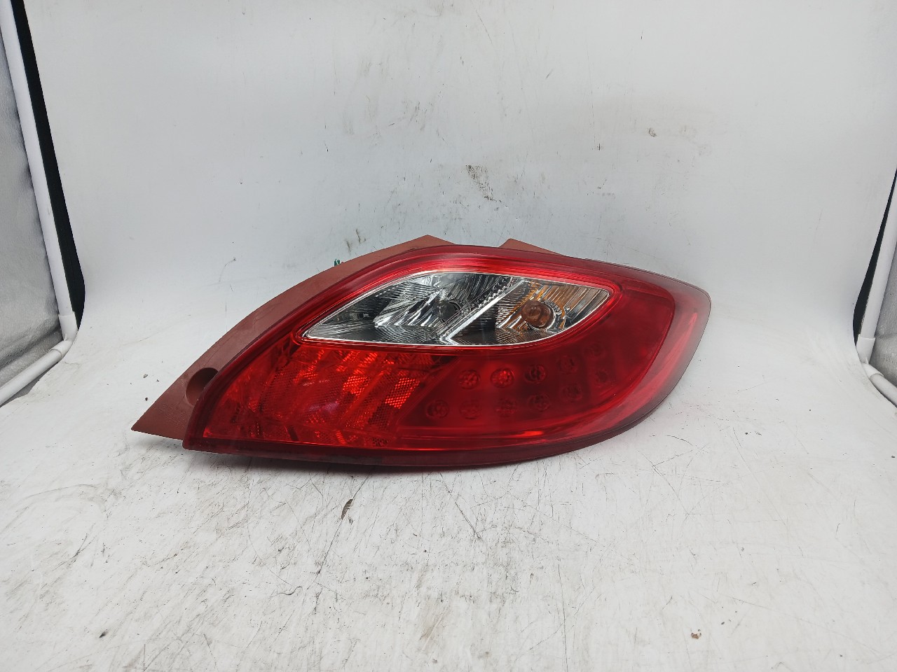 Fanale post dx MAZDA 2