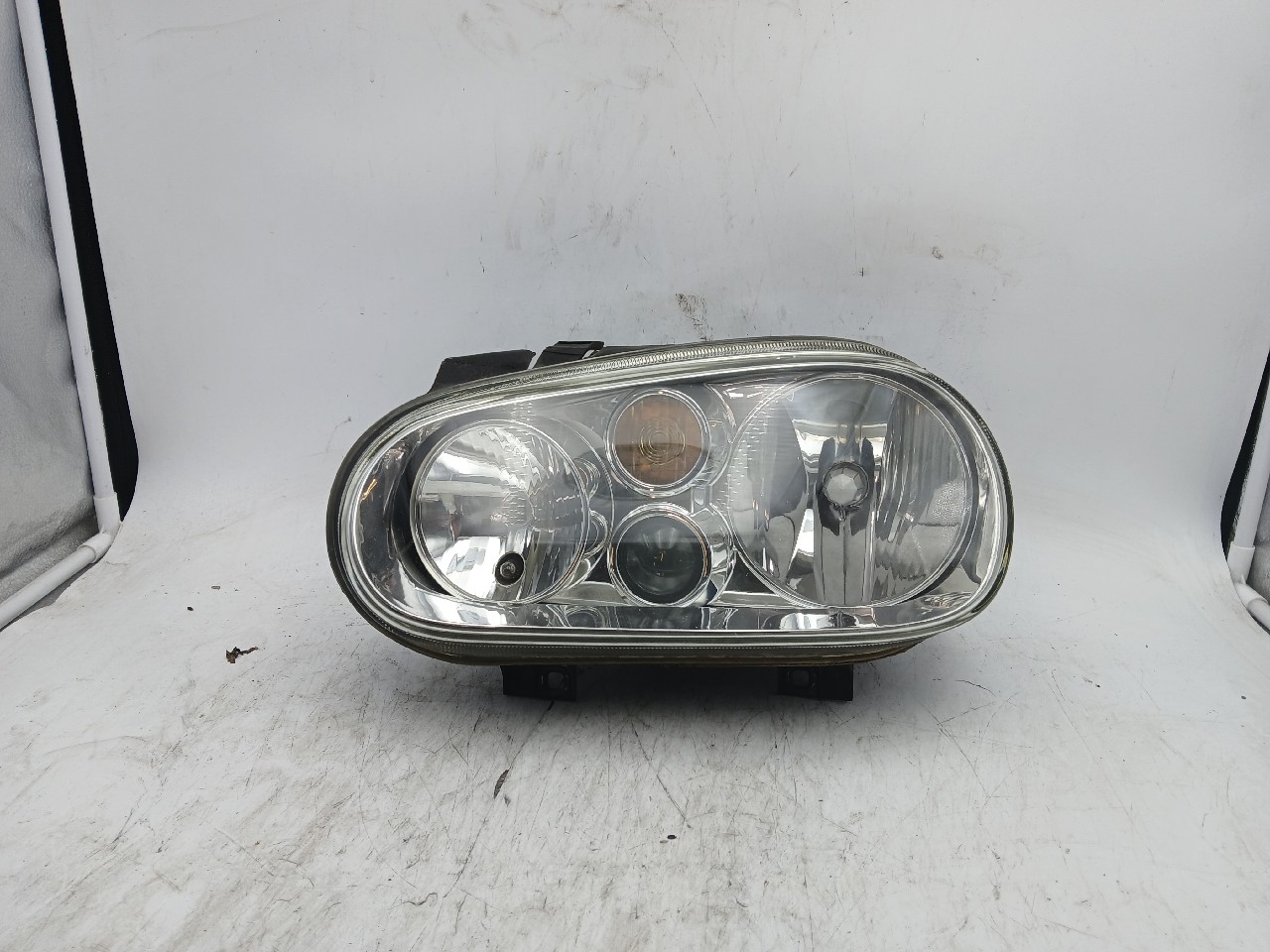 Faro ant sx VOLKSWAGEN GOLF