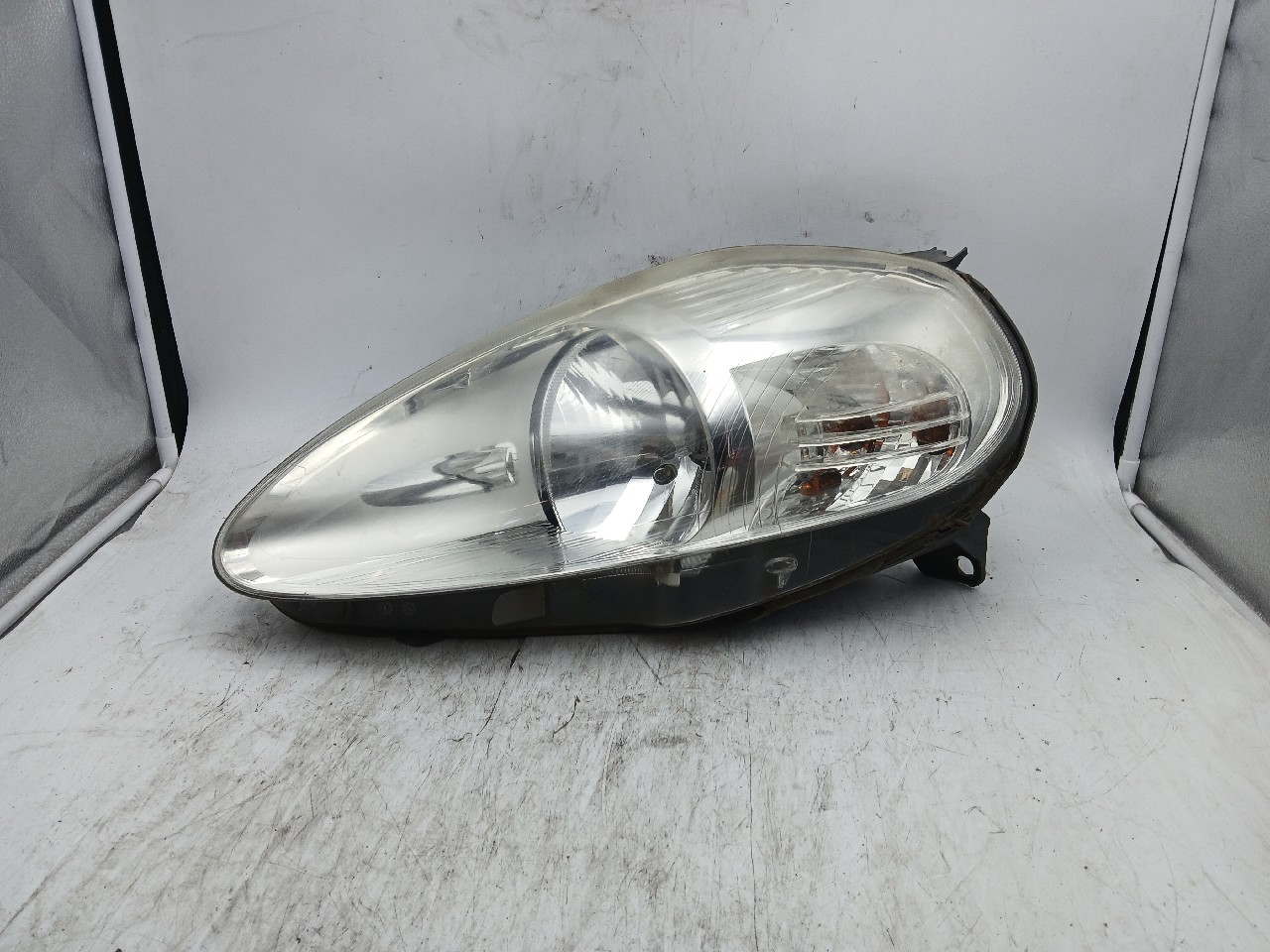 Faro ant sx FIAT GRANDE