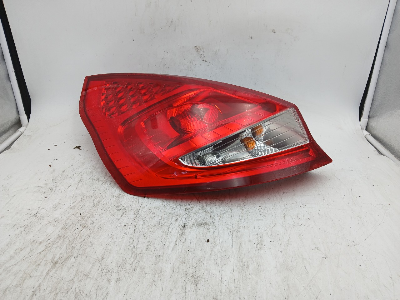 Fanale post sx FORD FIESTA