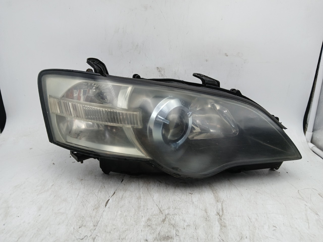 Faro ant dx SUBARU OUTBACK