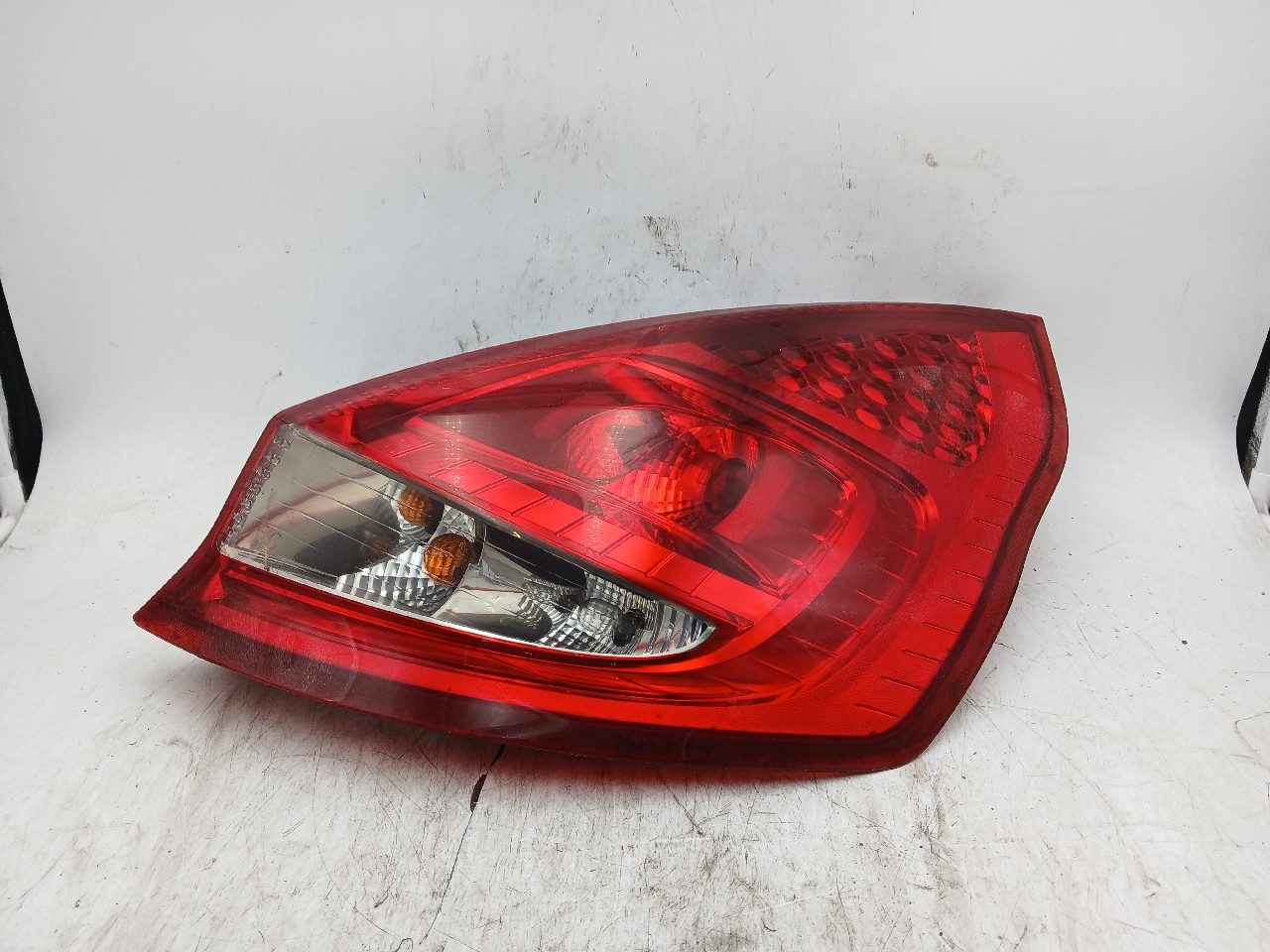 Fanale post dx FORD FIESTA