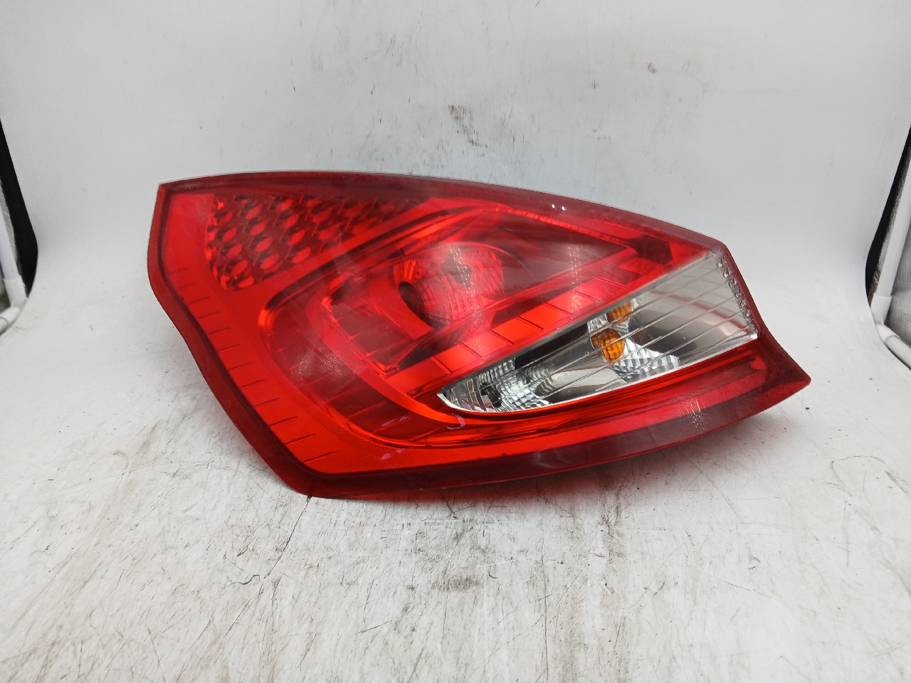 Fanale post sx FORD FIESTA