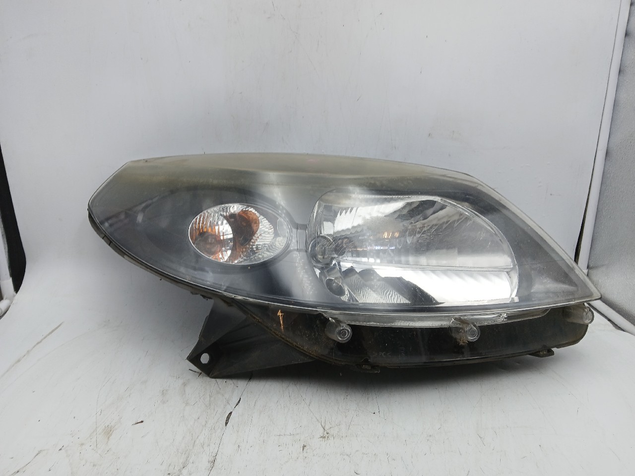 Faro ant dx DACIA SANDERO