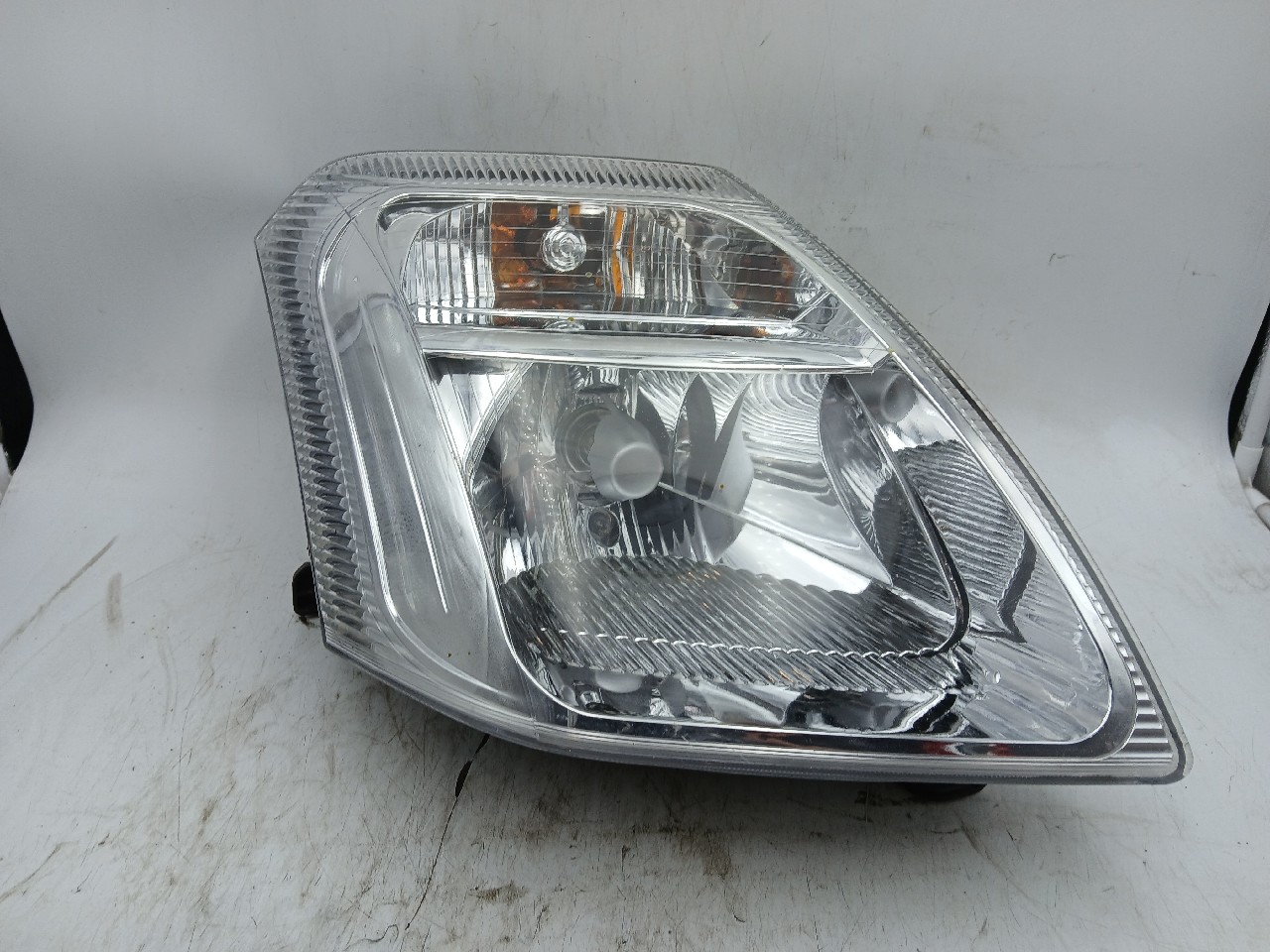 Faro ant dx CITROEN C2