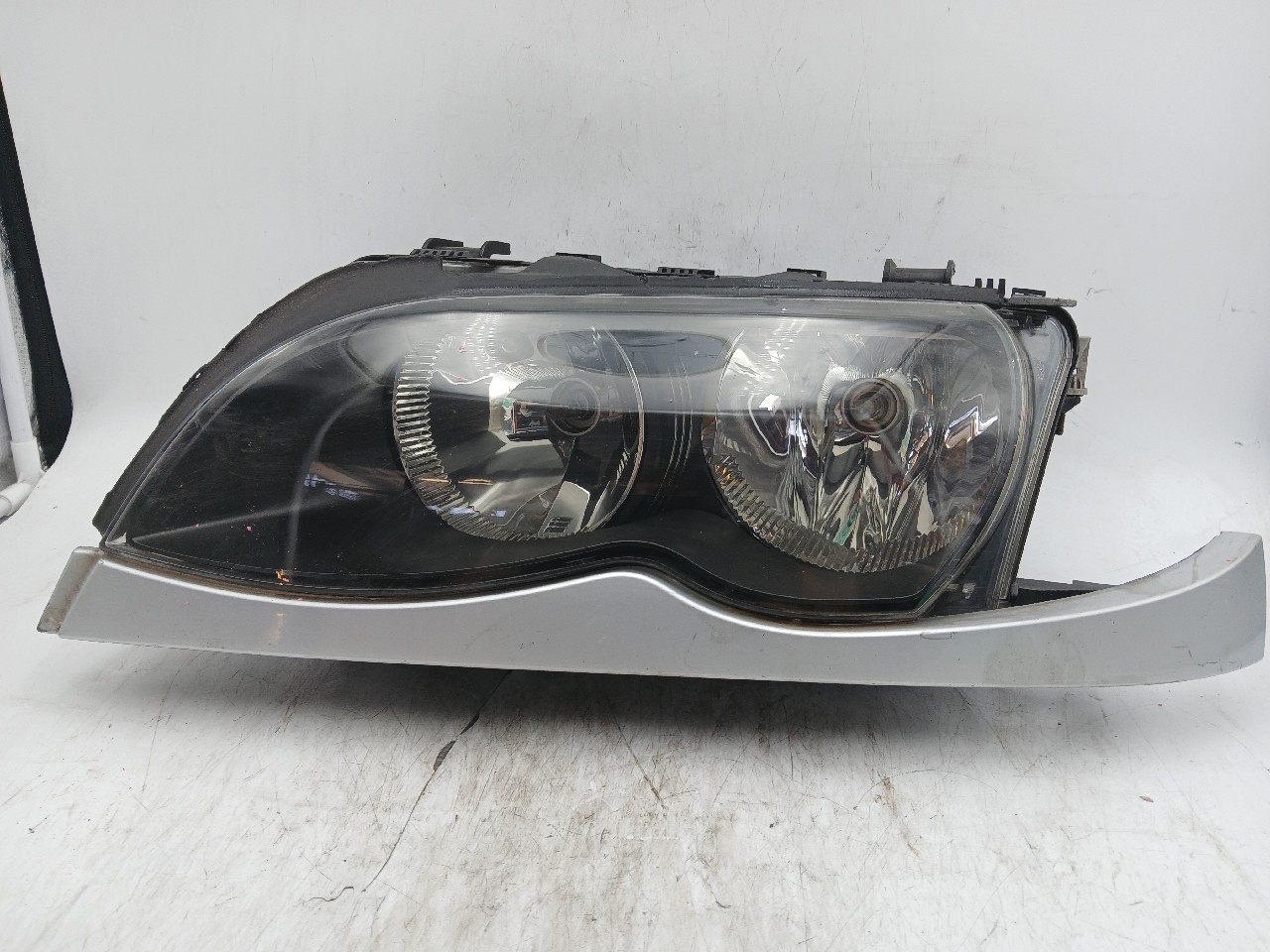Faro ant sx BMW 3