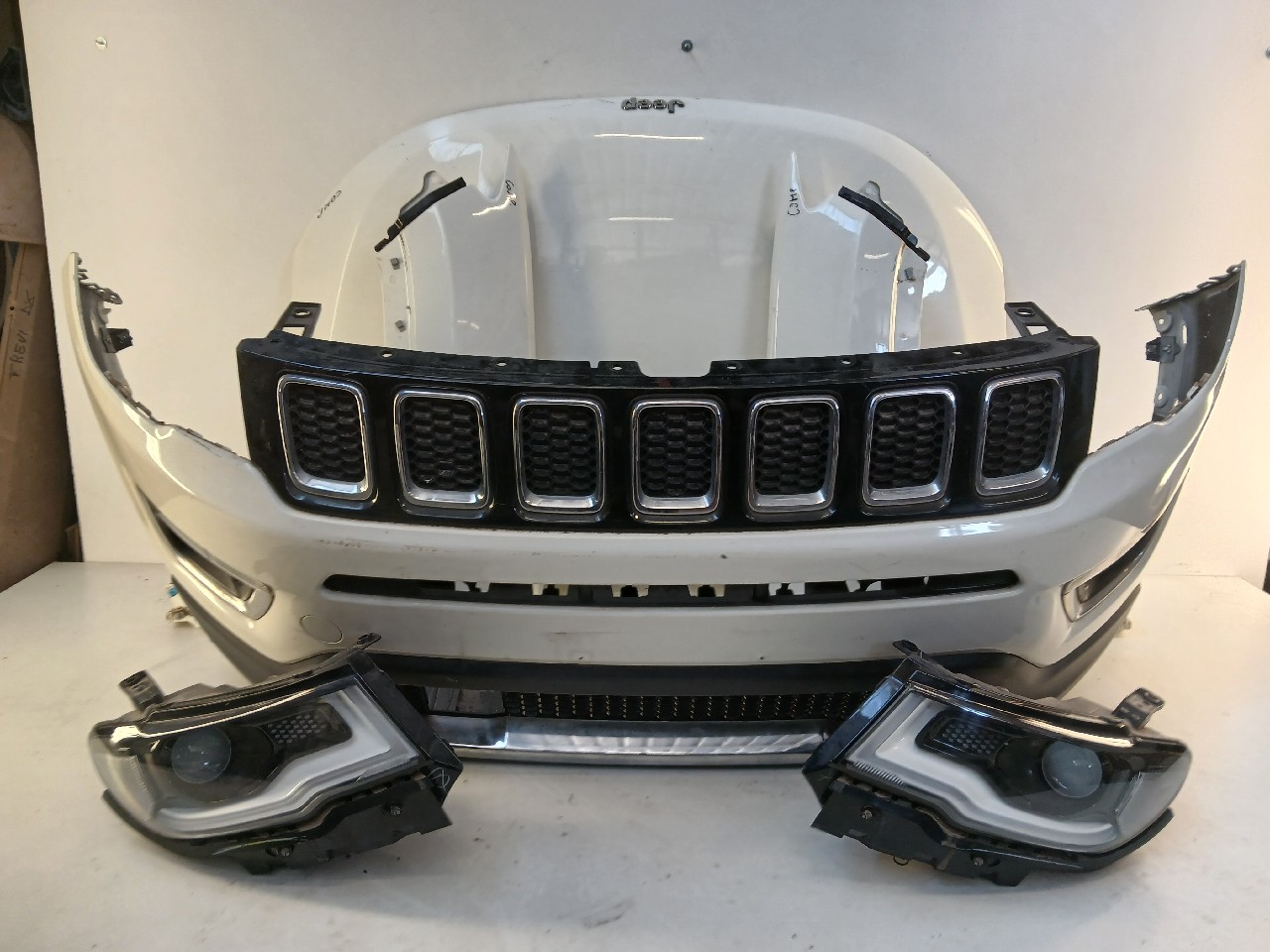 Lamierati anteriori JEEP COMPASS