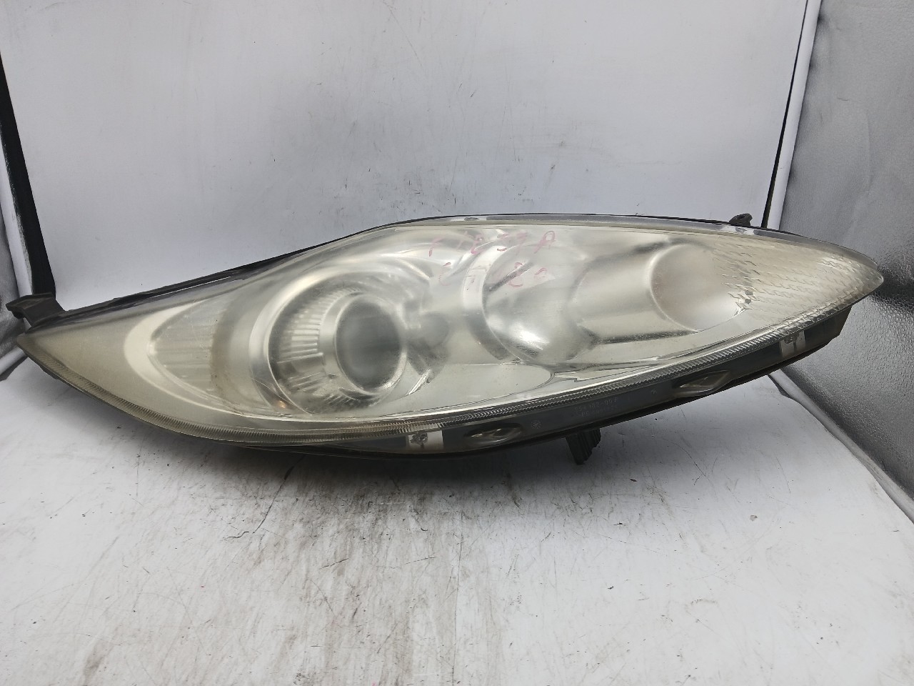 Faro ant dx FORD FIESTA