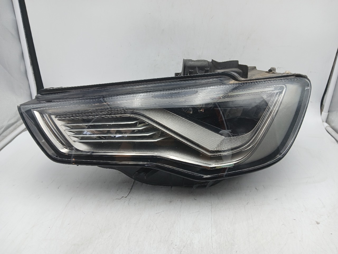 Faro ant sx AUDI A3