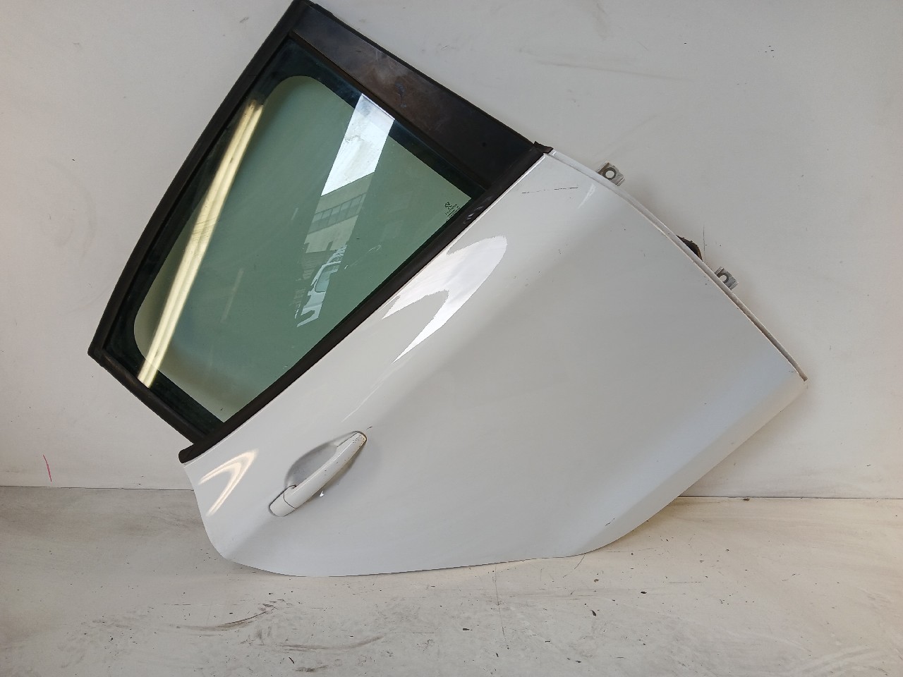 Porta post dx PEUGEOT 208