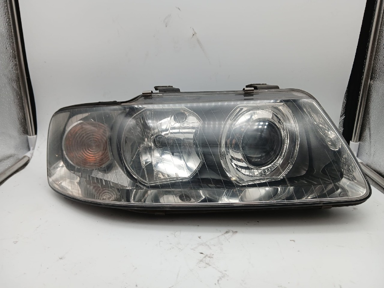 Faro ant dx AUDI A3