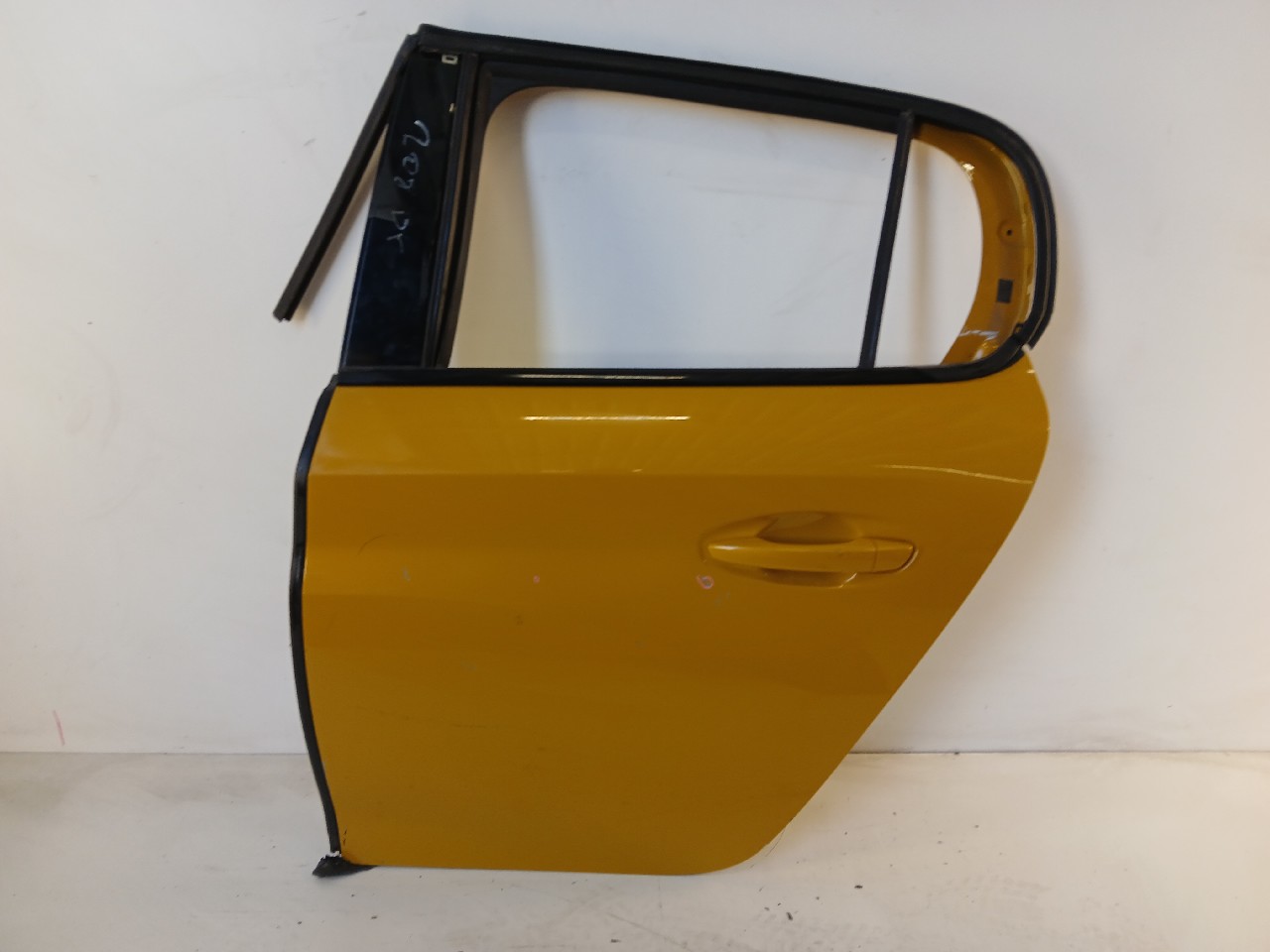 Porta post sx PEUGEOT 208