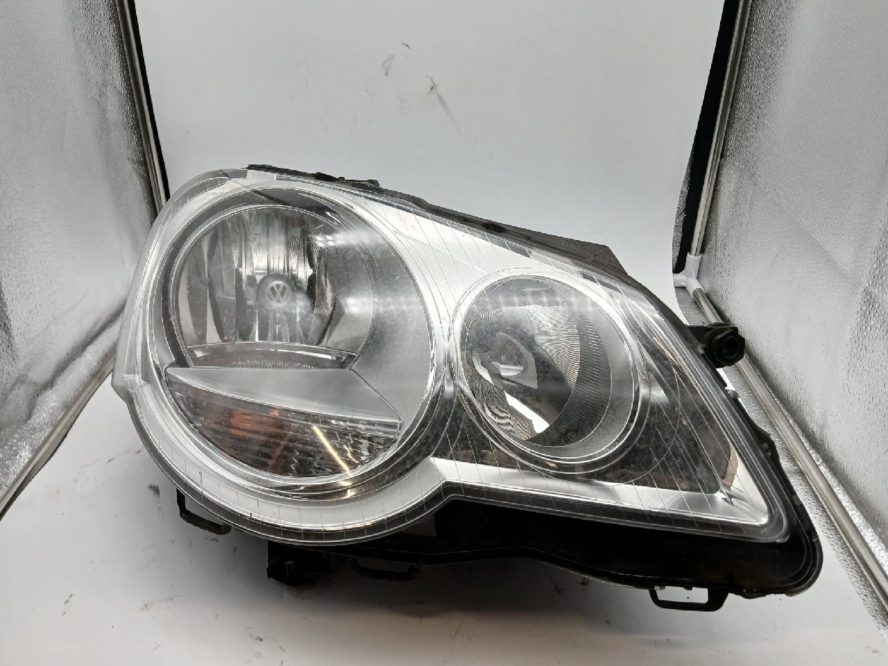 Faro ant dx VOLKSWAGEN POLO
