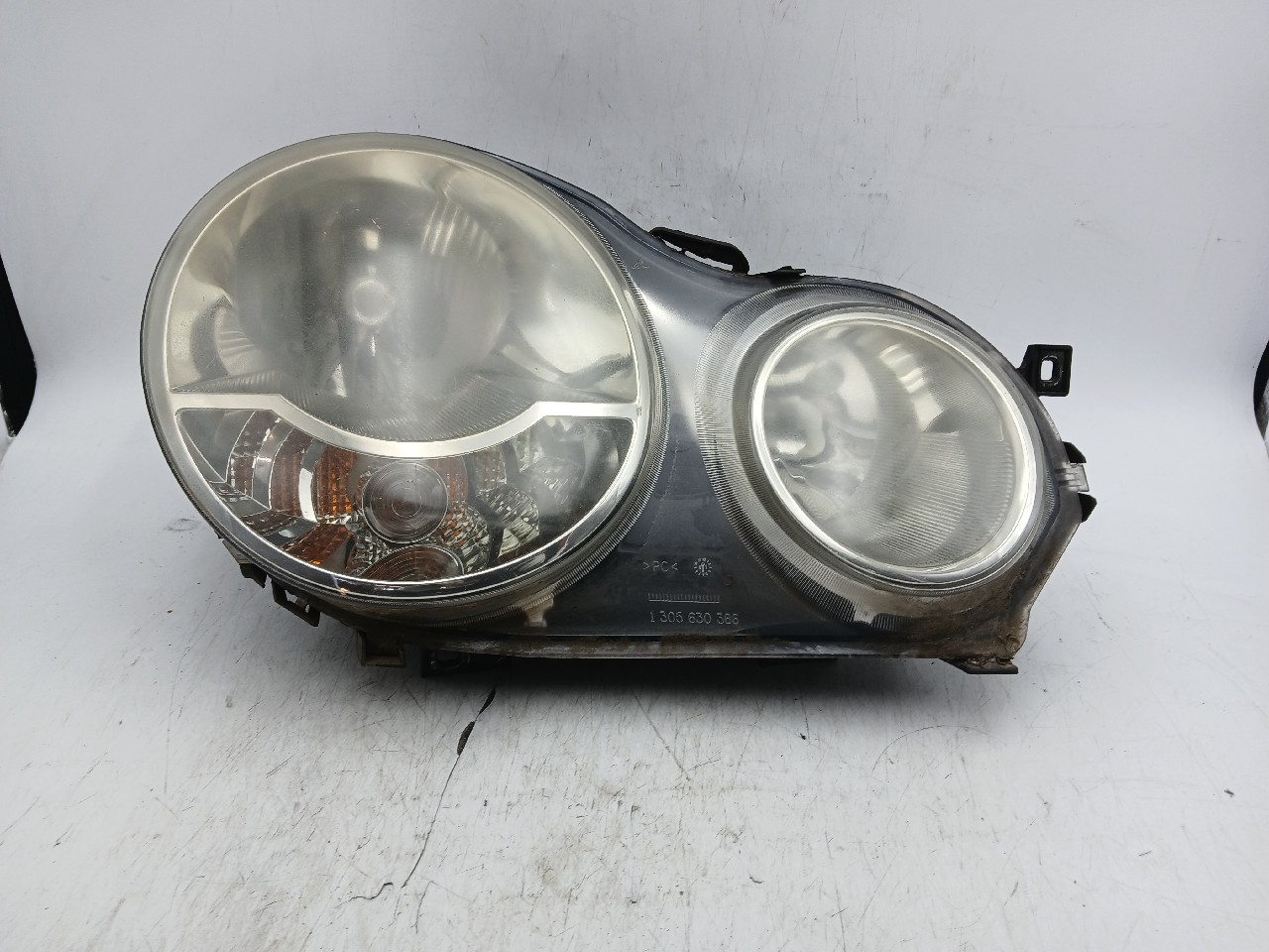 Faro ant dx VOLKSWAGEN POLO