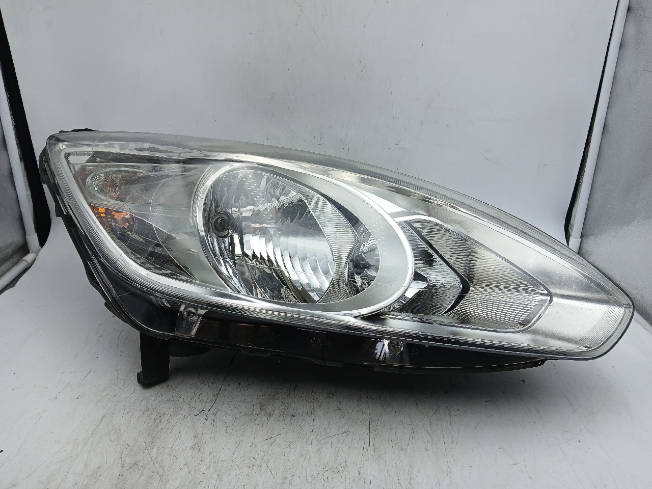 Faro ant dx FORD C-MAX